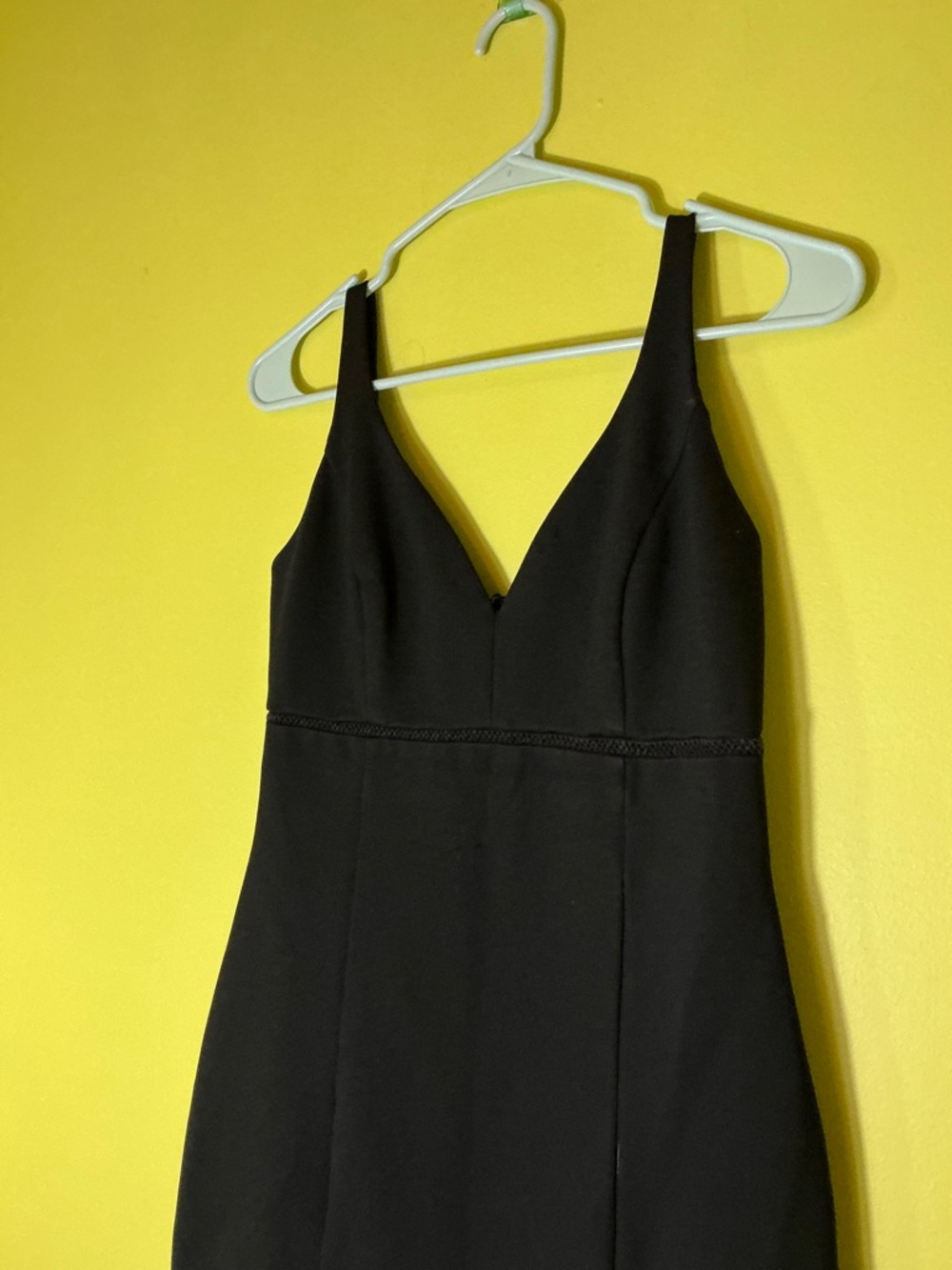 Adelyn Rae Black V-Neck High-Low Dress - Picture 3 of 9